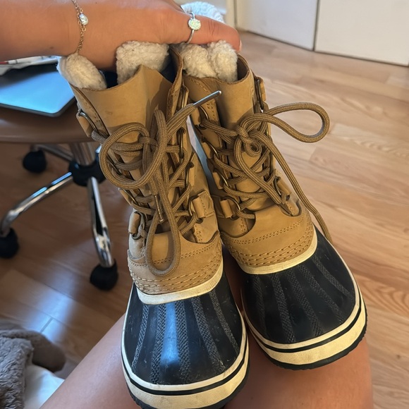 Waterproof Sorel snow boots - Picture 4 of 7